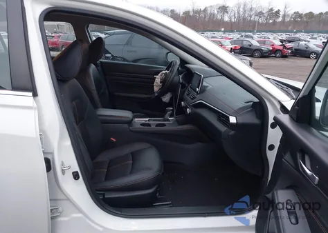 2021 Nissan Altima Sr Intelligent Awd z USA, uszkodzony, nr VIN 1N4BL4CWXMN419141